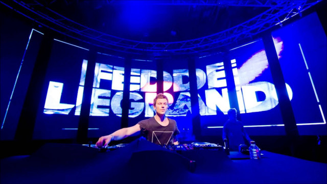 Dj playing set blue light free wallpaper - medium preview image