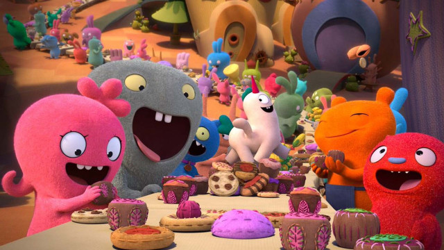 Cartoon characters table cakes cupcakes free wallpaper - medium preview image