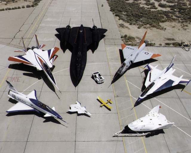 Fighter jets parking lot tarmac free wallpaper - medium preview image
