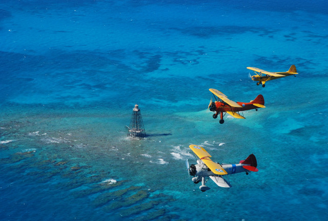 Three planes blue ocean corals free wallpaper for desktop - medium preview image