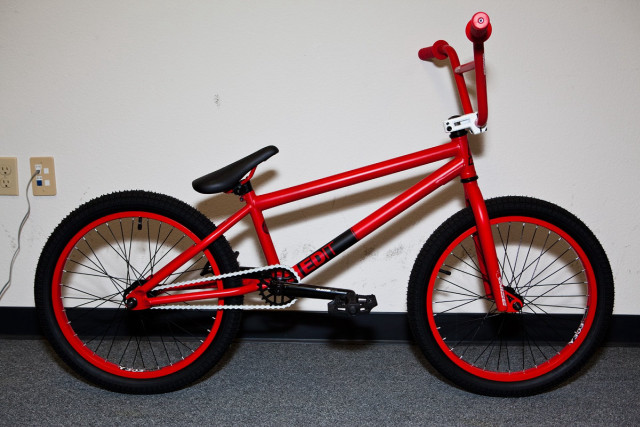 Red bike room wall light free wallpaper - medium preview image