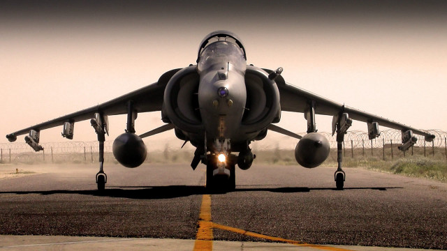 Jet runway lights facing camera #2 free wallpaper - medium preview image