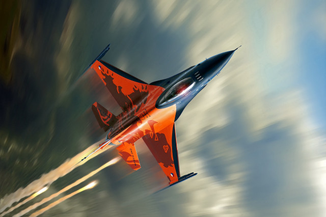 Red black jet cloudy sky free wallpaper - medium preview image