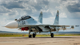 Fighter jet runway clouds helmet - a fighter free wallpaper for desktop