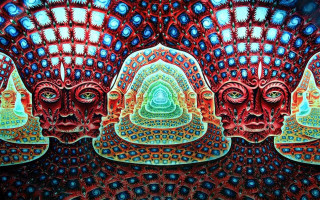 Three faces pyramid middle image 2 - dmt free wallpaper