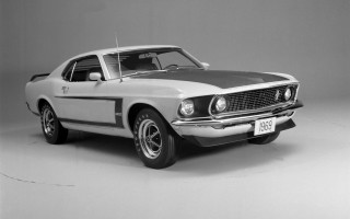 Mustang black white studio license - a.d.m. cooper free wallpaper