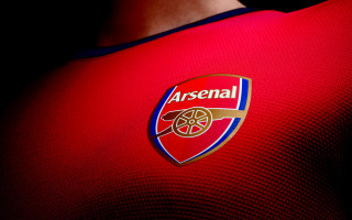 Soccer jersey red blue stripe - crest free wallpaper