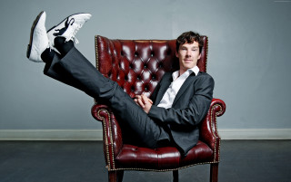 Man suit red chair sitting - ed benedict free wallpaper