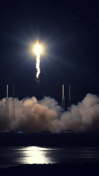 Rocket launch smoke bright light 3 - free new year wallpaper