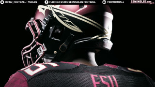 Football player helmet jersey 61 - a football player free wallpaper