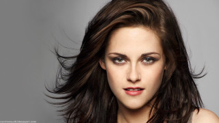 Woman longhair blackdress graybackground photorealism - beautiful free wallpaper for desktop