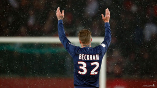 Man blue jersey hands up - heroic free wallpaper