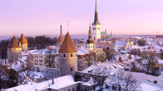 City tall buildings clock tower 3 - a city free wallpaper