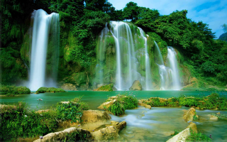 Waterfall lush forest nature mountain - a large amount of water free wallpaper