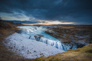 Frozen waterfall valley cloudy sky - cloudy free wallpaper