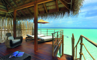 Deck lounge chair umbrella ocean 2 - a deck free wallpaper