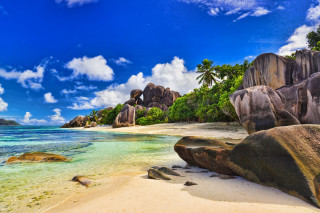 Beach rocks water blue sky 10 - beautiful landscape free wallpaper