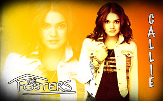 Two girls posing picture fosterers - a picture together free wallpaper