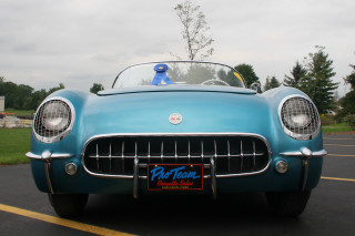 Blue car man headlight sign - a blue sign free wallpaper