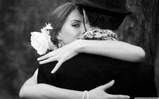 Man woman embrace blackwhite tree - free love wallpaper