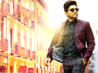 Man suit sunglasses building handbag - his pocket free wallpaper