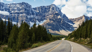 Mountain road forest truck sky - a truck free wallpaper