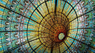 Large glass ceiling circular design - an art deco sculpture free wallpaper