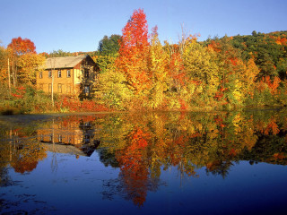 House trees water fall colorful - the fall season free wallpaper