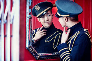Man uniform mirror reflection looking - facial feature free wallpaper