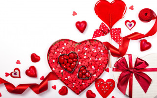 Heart shaped box with bow - box free wallpaper