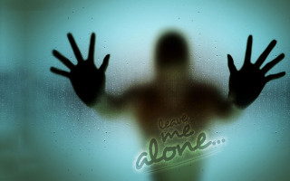 Leave me alone glass silhouette - blender and photoshop free wallpaper