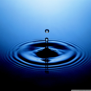 Blue water droplet black background - water free wallpaper