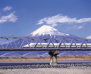 Train bridge mountain blue sky - an gyeon free wallpaper for desktop