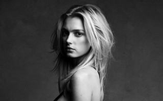 Woman longhair blackandwhite studio portrait - studio portrait free wallpaper