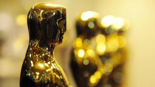 Bronze statue bokeh light flare - the floor free wallpaper