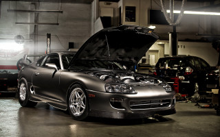 Car hood open garage man - shiny free wallpaper