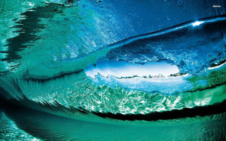 Wave inside lens blue sky - sense of depth free wallpaper
