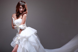Woman white dress veil flower 2 - a veil free wallpaper