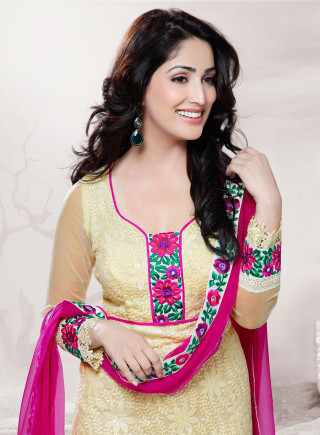 Woman yellow pink dress pink - lyco art free wallpaper