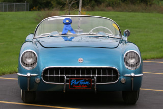 Blue car plastic man headlight - front view free wallpaper