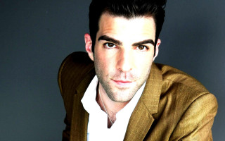 Man suit posing picture hands 2 - david lazar free wallpaper