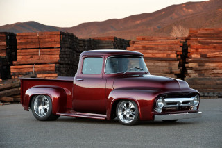 Red truck logs parking lot - a red truck free wallpaper