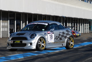 Silver car race track number - a silver car free wallpaper