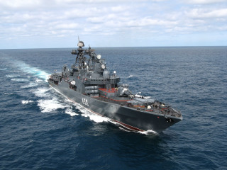 Military ship ocean people on - 100mm free wallpaper