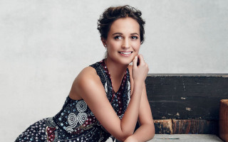 Woman smiling bench hand chin - carla wyzgala free wallpaper