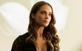 Woman long hair black dress 35 - daphne fedarb free wallpaper