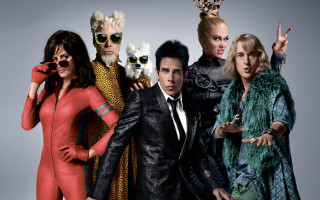 Costume group photo gun posing - david lachapelle free wallpaper