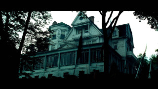 Large white house tall tower - the front of its free wallpaper