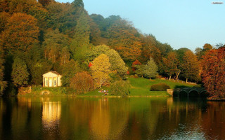 Small house island lake trees - impressionist free wallpaper