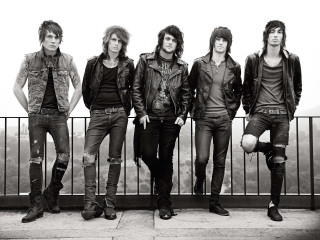 Young men balcony fence group - daylight free wallpaper